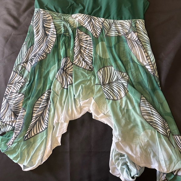 Green one shoulder 2XL swim dress - Picture 2 of 5